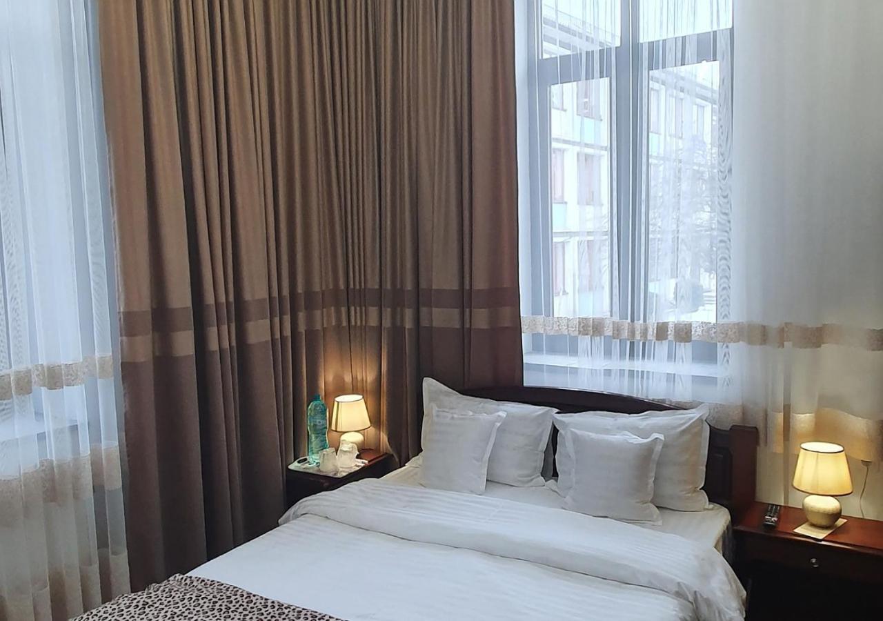 Hotel Casa Domneasca Rarau Câmpulung Moldovenesc Esterno foto